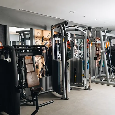 فندق Four Points Flex By Sheraton Lara