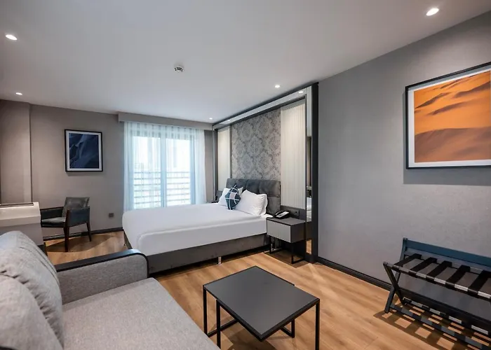 Hotel Four Points Flex By Sheraton Lara 3*
