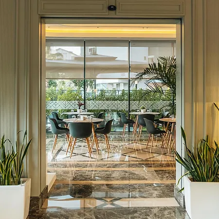 Four Points Flex By Sheraton Lara Otel 4*