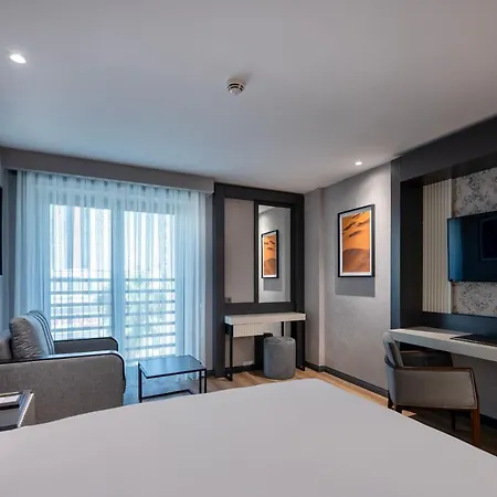 Hotel Four Points Flex By Sheraton Lara 3*