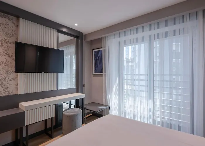Отель Four Points Flex By Sheraton Lara Анталья